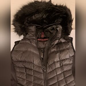 MICHAEL KORS Black Quilted Puffer Vest W/Faux Fur Trim, Removable Hoodie Sz L